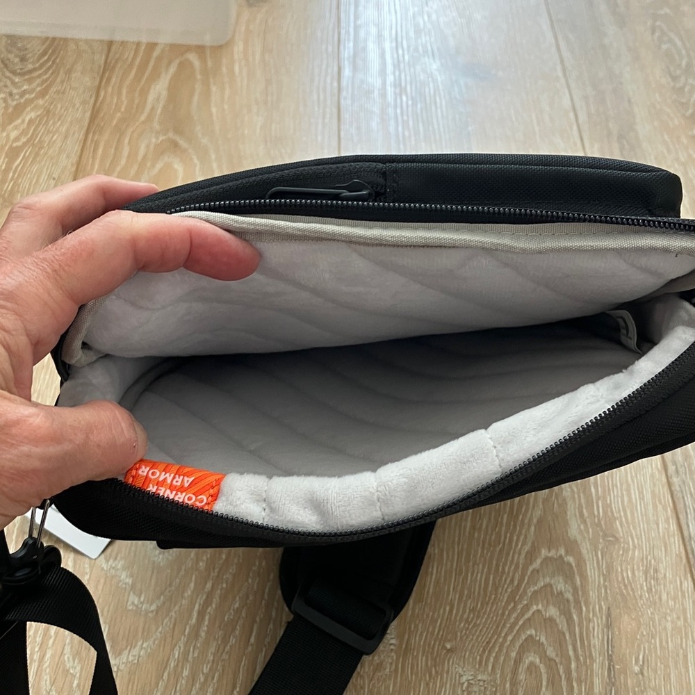 TOMTOC Defender-A42 Laptop Briefcase (14.4”) - Picture 4 of 5